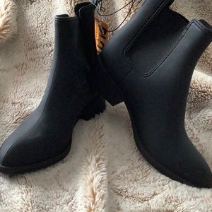 Black Play Forecast Chelsea Waterproof Rain Boot